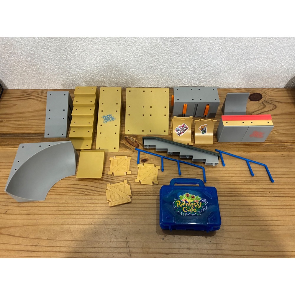 Large Tech Deck Play Set Lot